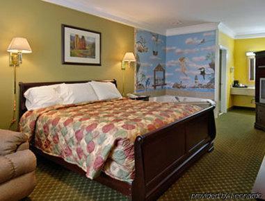 Days Inn & Suites Big Spring Bilik gambar